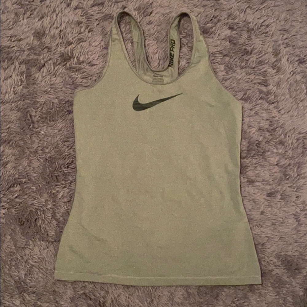 Nike pro workout tank